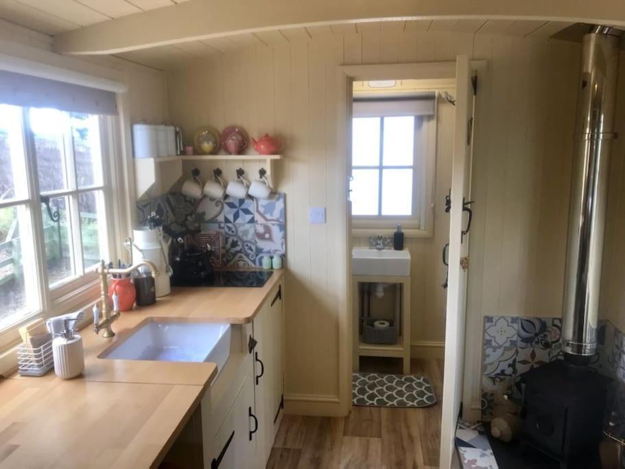 Appartamento The Humble Hut Wooler Esterno foto